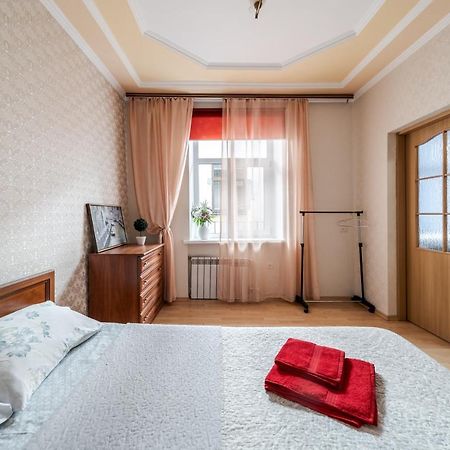 Central Apartments Rynok ลวีฟ ภายนอก รูปภาพ